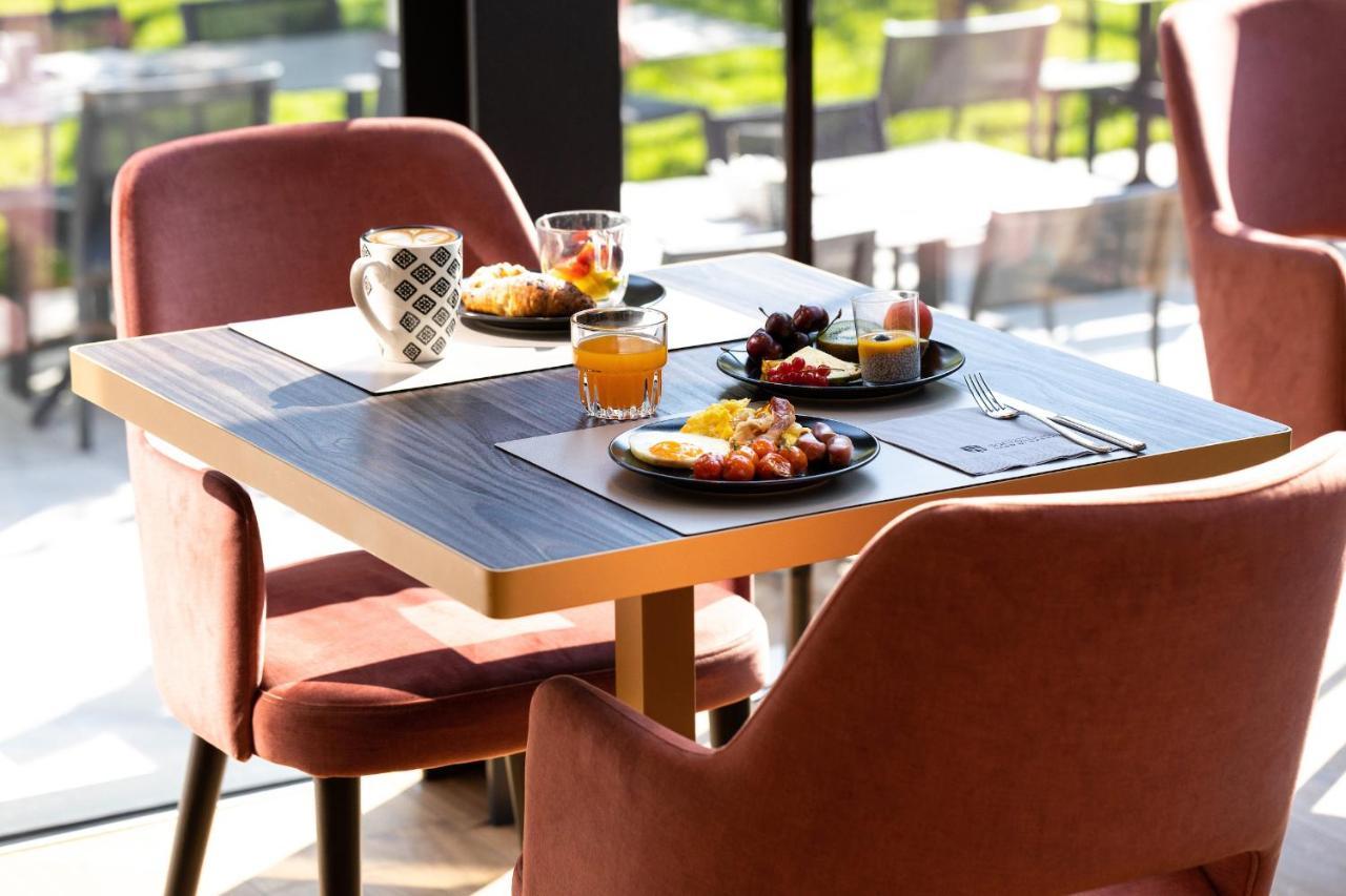 Aktivhotel Santalucia Torbole Sul Garda Екстериор снимка