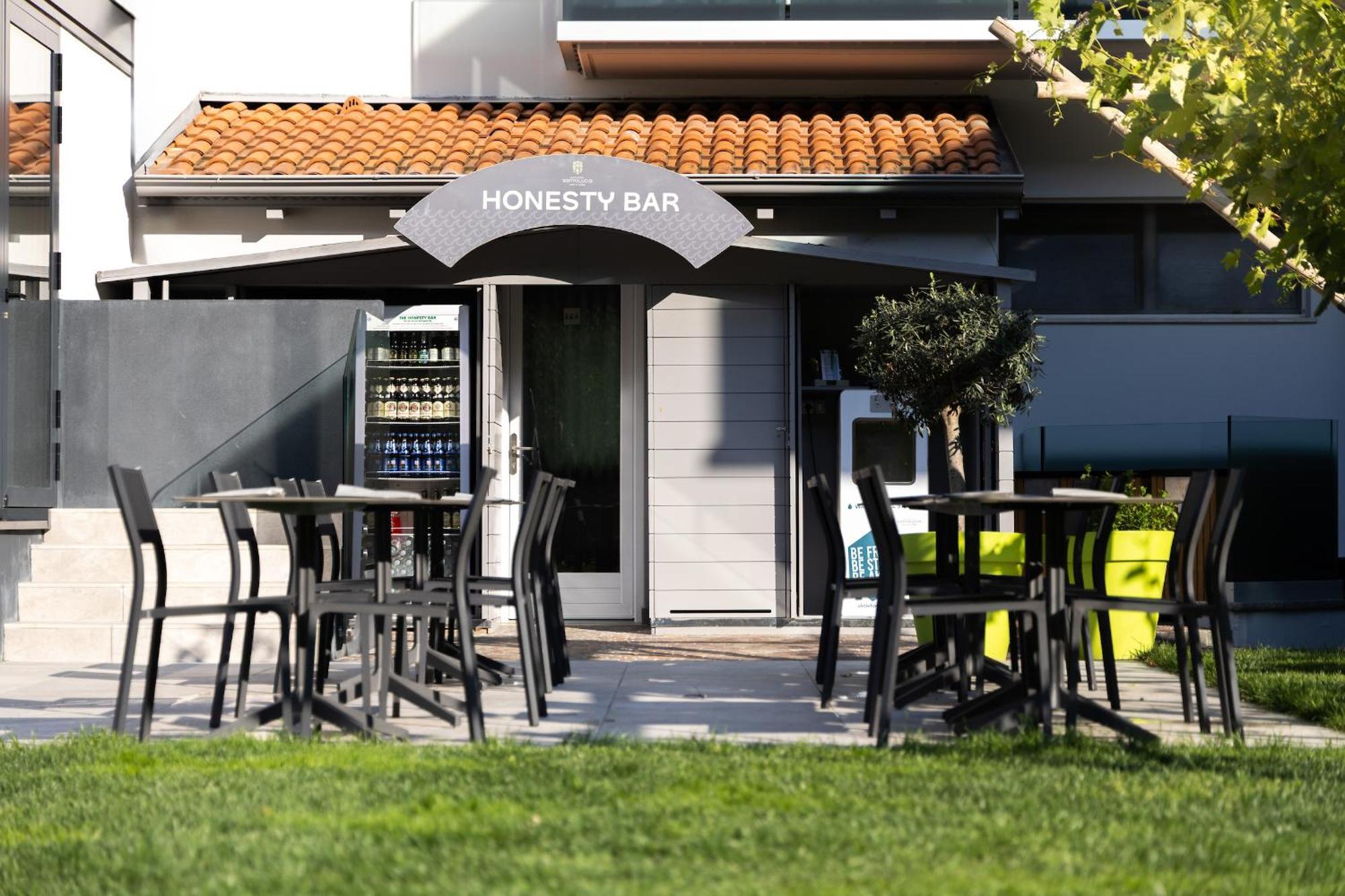 Aktivhotel Santalucia Torbole Sul Garda Екстериор снимка
