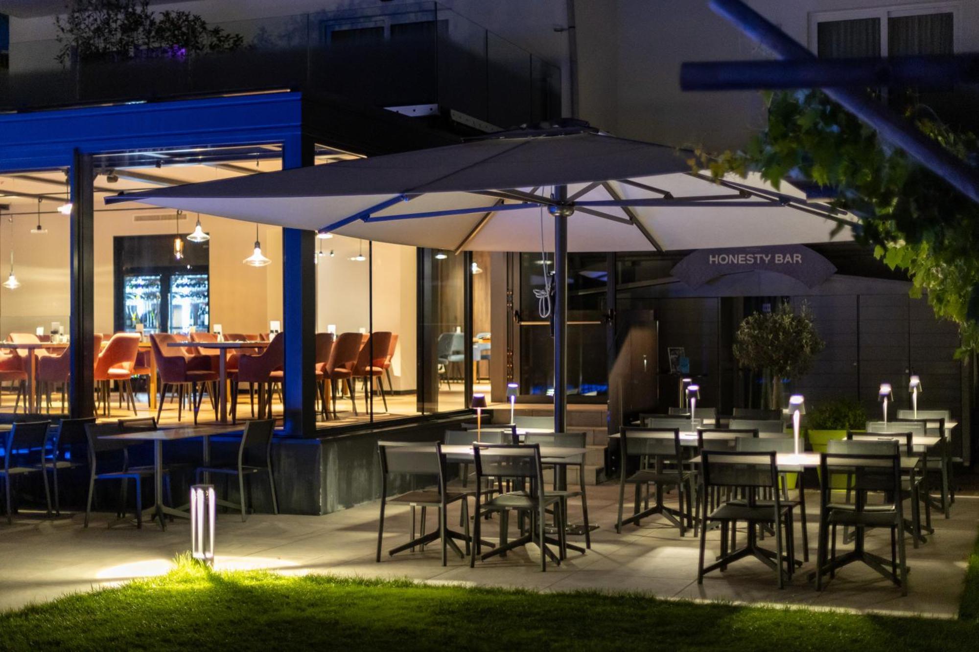 Aktivhotel Santalucia Torbole Sul Garda Екстериор снимка