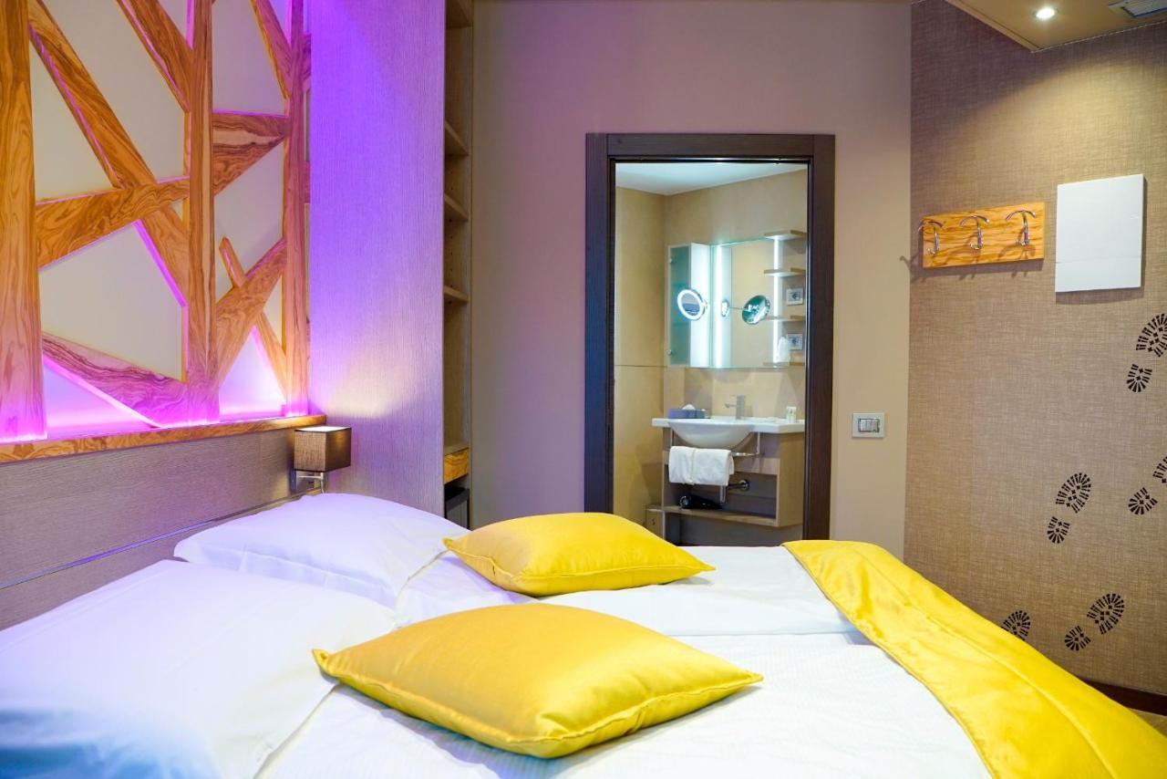 Aktivhotel Santalucia Torbole Sul Garda Екстериор снимка